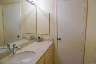 Photo #5: PTP2300647 Listing