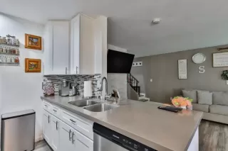 Photo #5: PTP2300654 Listing 