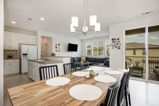 Photo #2: PTP2300725 Listing