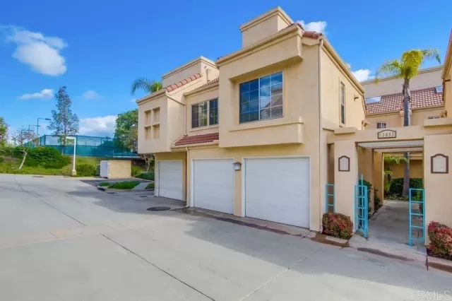 MLS: PTP2300741 Condo For Sale