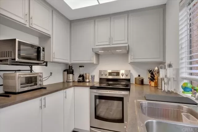 MLS: PTP2300776 Condo For Sale