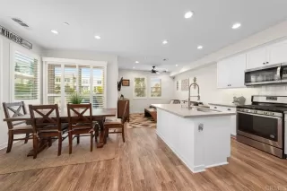 Photo #1: PTP2300843 Listing