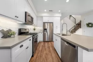 Photo #4: PTP2300843 Listing