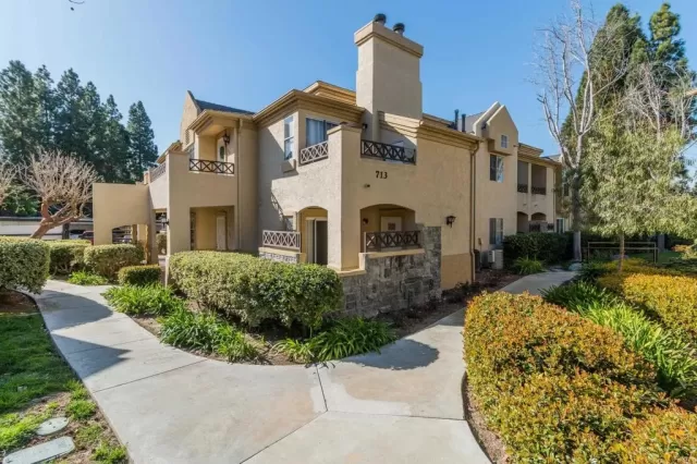 MLS: PTP2300872 Condo For Sale