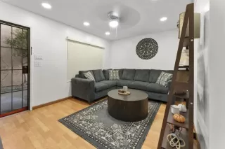 Photo #5: PTP2300882 Listing