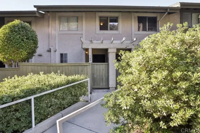 MLS: PTP2301024 Condo For Sale