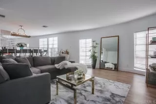 Photo #3: PTP2301038 Listing