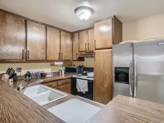 Photo #4: PTP2301061 Listing 