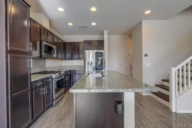 MLS: PTP2301070 Condo For Sale