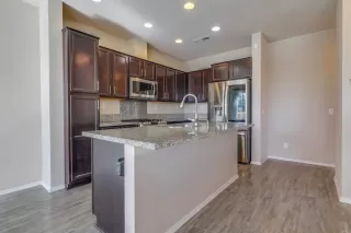 Photo #4: PTP2301070 Listing 