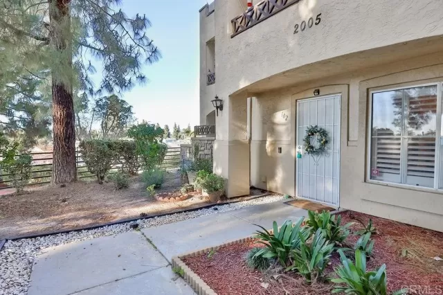 MLS: PTP2301097 Condo For Sale