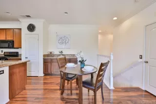 Photo #5: PTP2301106 Listing