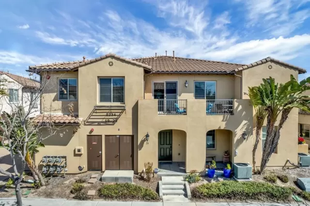 MLS: PTP2301192 Condo For Sale