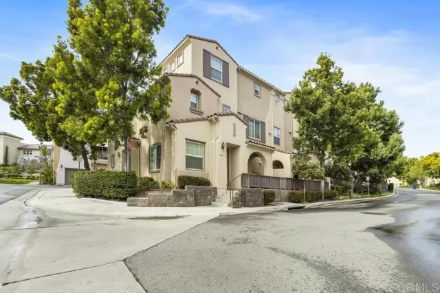 MLS: PTP2301235 Condo For Sale