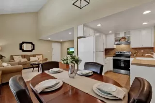 Photo #5: PTP2301257 Listing
