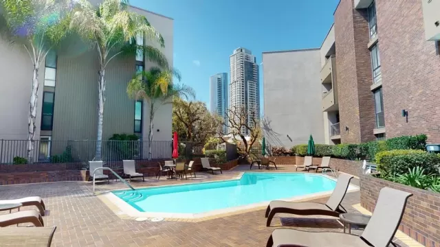 MLS: PTP2301272 Condo For Sale