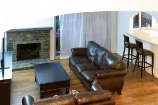 Photo #4: PTP2301296 Listing 