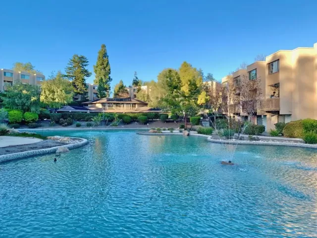 MLS: PTP2301345 Condo For Sale