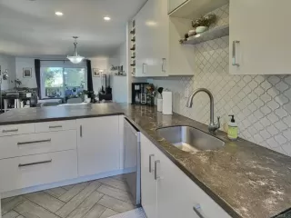 Photo #1: PTP2301345 Listing