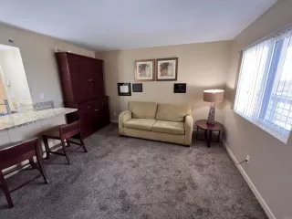 Photo #4: PTP2301353 Listing 