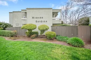 Photo #2: PTP2301358 Listing