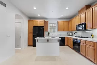 Photo #4: PTP2301360 Listing 