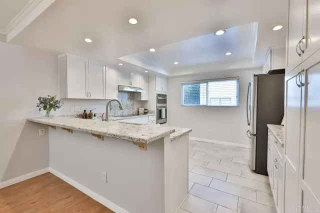 MLS: PTP2301377 Condo For Sale