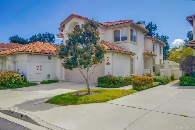 MLS: PTP2301397 Condo For Sale