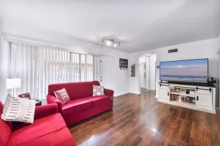 Photo #4: PTP2301428 Listing