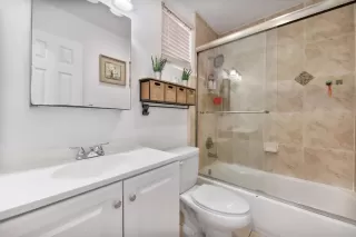 Photo #6: PTP2301428 Listing