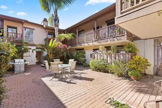 MLS: PTP2301465 Condo For Sale