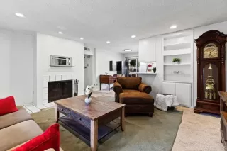 Photo #5: PTP2301465 Listing 