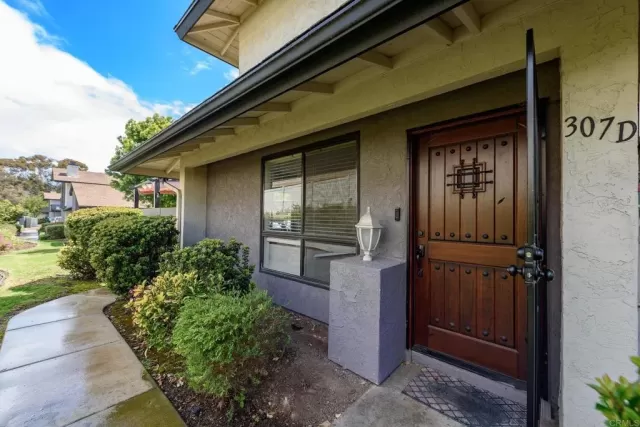 MLS: PTP2301501 Condo For Sale