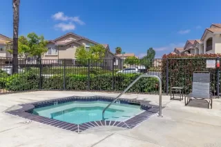 Photo #4: PTP2301512 Listing