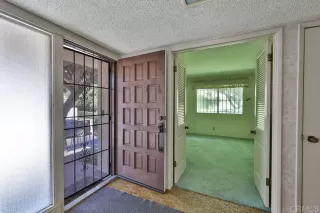 Photo #2: PTP2301545 Listing