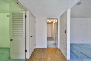 Photo #3: PTP2301545 Listing