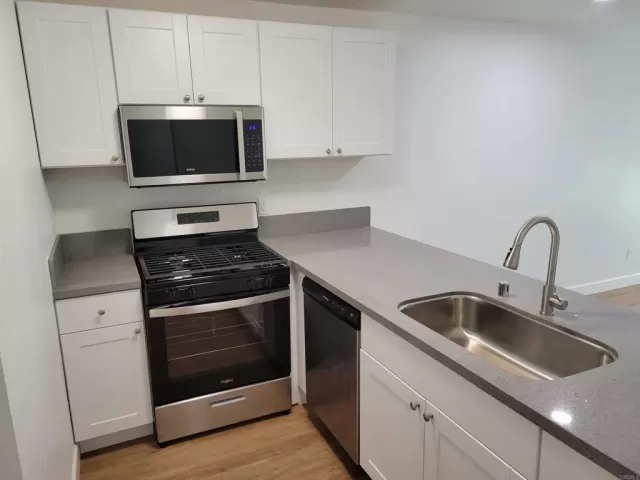 MLS: PTP2301607 Condo For Sale