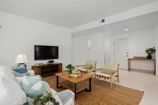 Photo #5: PTP2301631 Listing