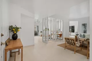 Photo #6: PTP2301631 Listing