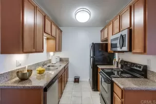 Photo #6: PTP2301645 Listing