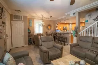 Photo #4: PTP2301692 Listing