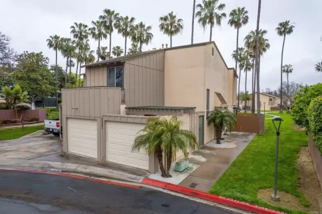 MLS: PTP2301734 Condo For Sale