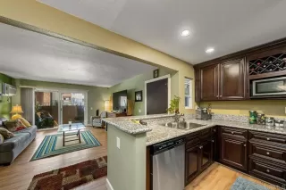 Photo #1: PTP2301762 Listing