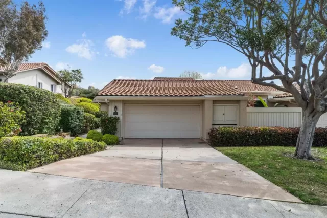 MLS: PTP2301787 Condo For Sale