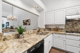 Photo #6: PTP2301787 Listing