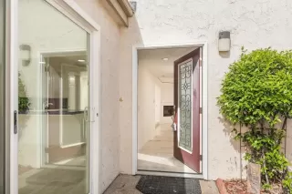 Photo #4: PTP2301813 Listing