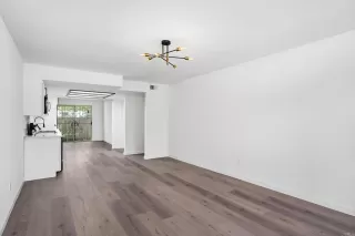 Photo #5: PTP2301847 Listing