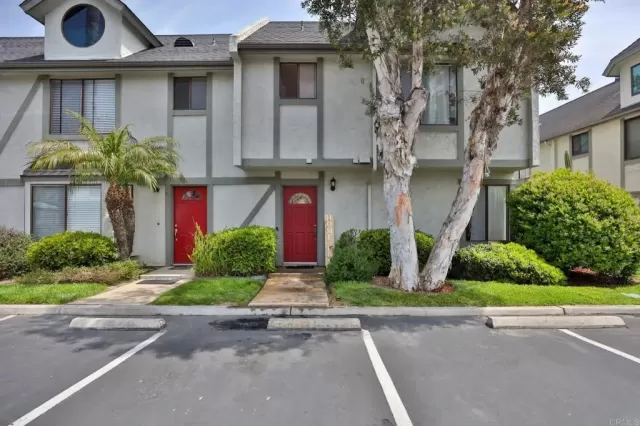 MLS: PTP2301851 Condo For Sale