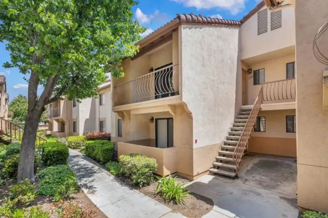 MLS: PTP2301866 Condo For Sale