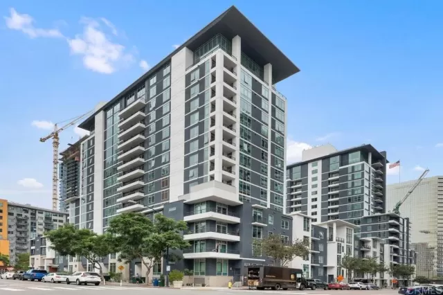 MLS: PTP2301888 Condo For Sale